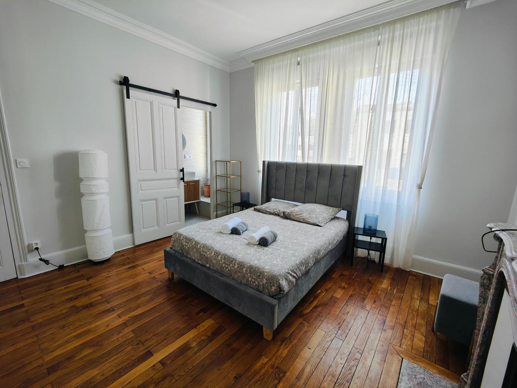 Self-Checkin Town House - Rooms To Rent In A Beautiful Modern Town House - Not A Hotel - Location De Chambres Avec Arrivee En Autonomie - Extra Fee For Sheets And Towels - Private Parking - Check Your Plateform Inbox And Follow Check-In Instructions Saint-Romain-en-Gal المظهر الخارجي الصورة