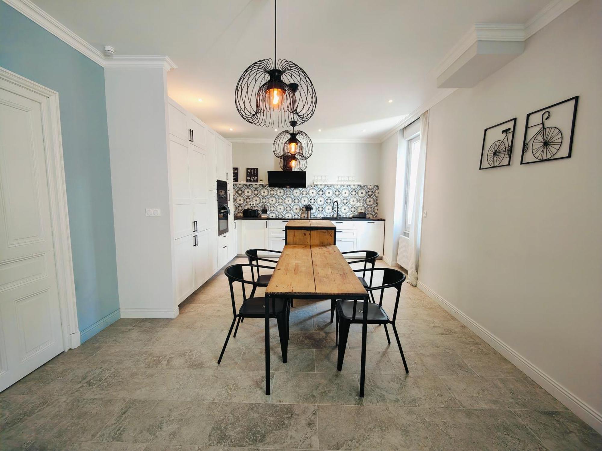 Self-Checkin Town House - Rooms To Rent In A Beautiful Modern Town House - Not A Hotel - Location De Chambres Avec Arrivee En Autonomie - Extra Fee For Sheets And Towels - Private Parking - Check Your Plateform Inbox And Follow Check-In Instructions Saint-Romain-en-Gal المظهر الخارجي الصورة